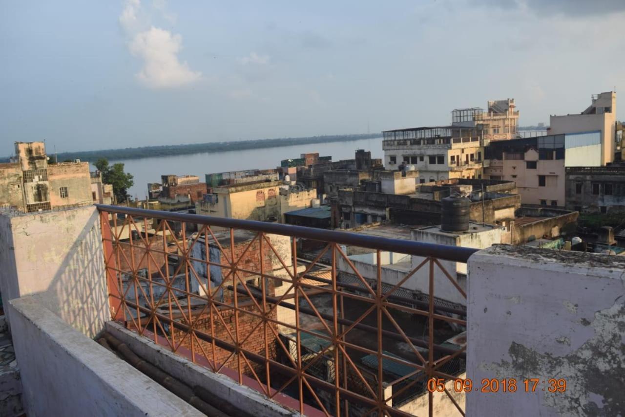 Family Guest House Varanasi Exterior photo